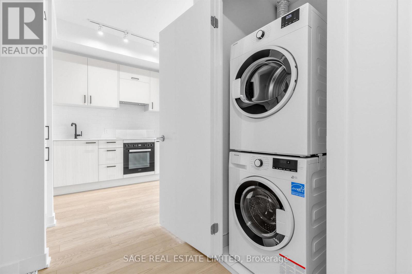 3208 - 1 Quarrington Lane, Toronto, Ontario  M3C 0S4 - Photo 19 - C13007554