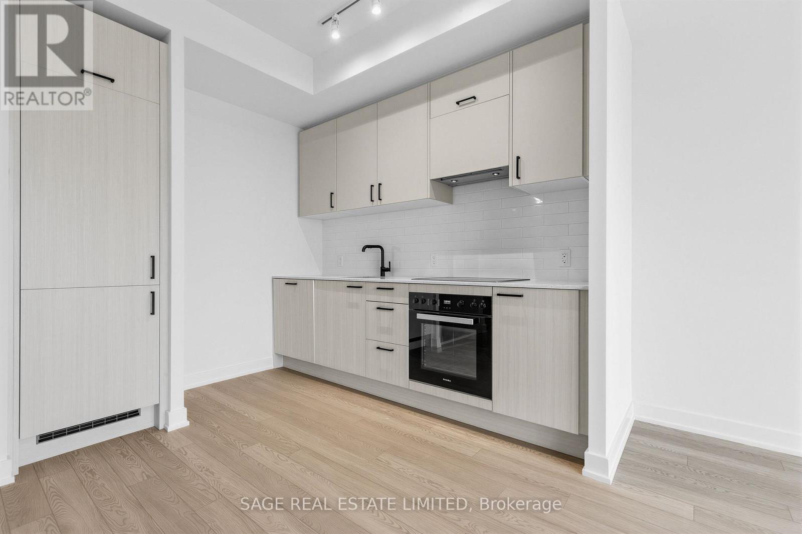 3208 - 1 Quarrington Lane, Toronto, Ontario  M3C 0S4 - Photo 6 - C13007554