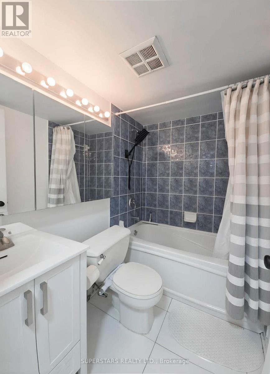 2105 - 909 Bay Street, Toronto, Ontario  M5S 3G2 - Photo 10 - C13007560