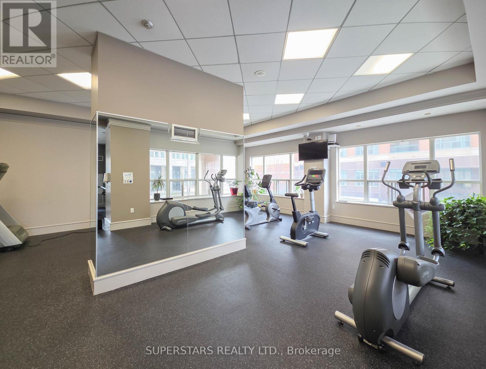 2105 - 909 Bay Street, Toronto, Ontario  M5S 3G2 - Photo 14 - C13007560