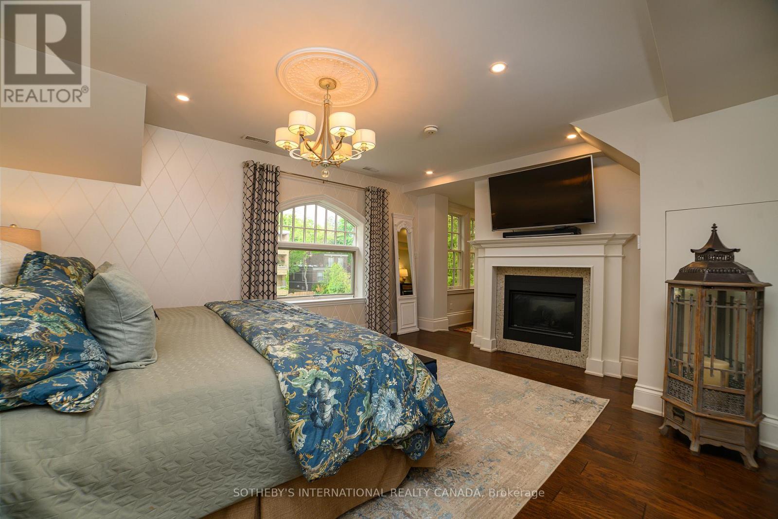 43 Maple Avenue, Toronto, Ontario  M4W 2T9 - Photo 14 - C13007580