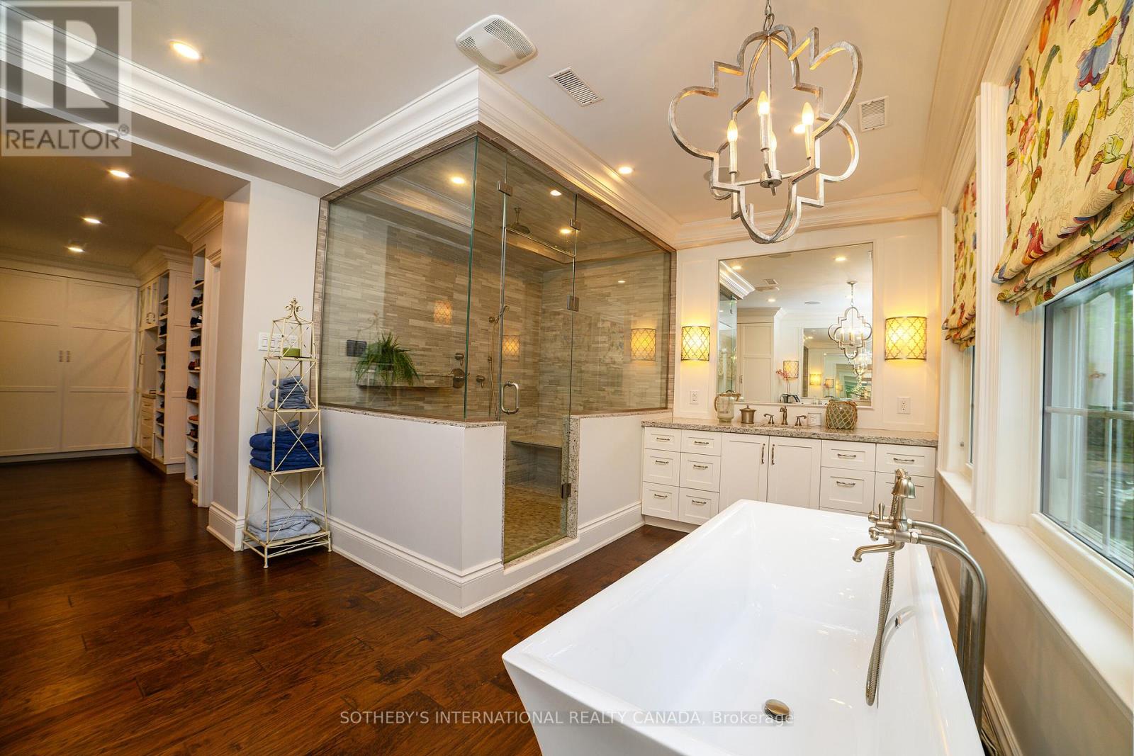 43 Maple Avenue, Toronto, Ontario  M4W 2T9 - Photo 17 - C13007580