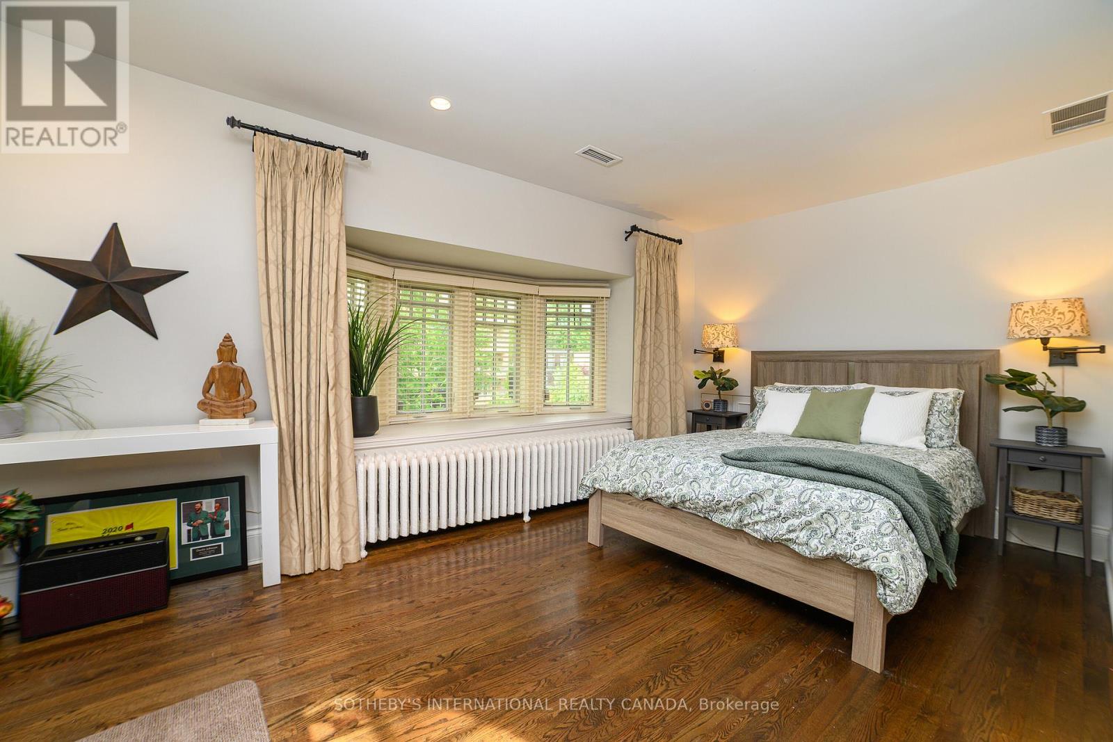 43 Maple Avenue, Toronto, Ontario  M4W 2T9 - Photo 18 - C13007580