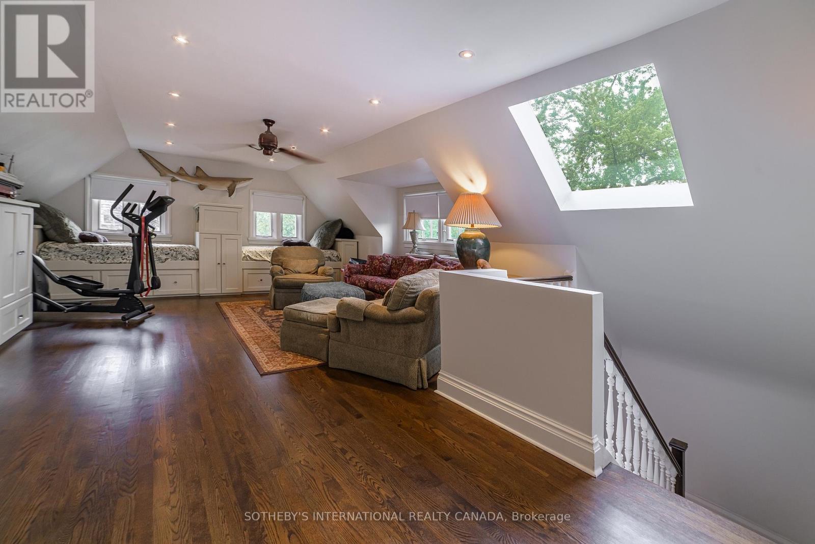 43 Maple Avenue, Toronto, Ontario  M4W 2T9 - Photo 21 - C13007580