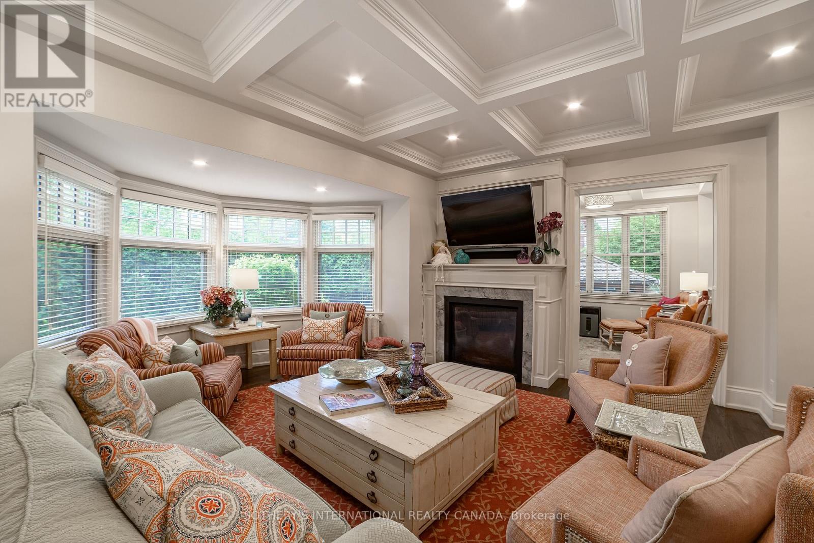 43 Maple Avenue, Toronto, Ontario  M4W 2T9 - Photo 3 - C13007580