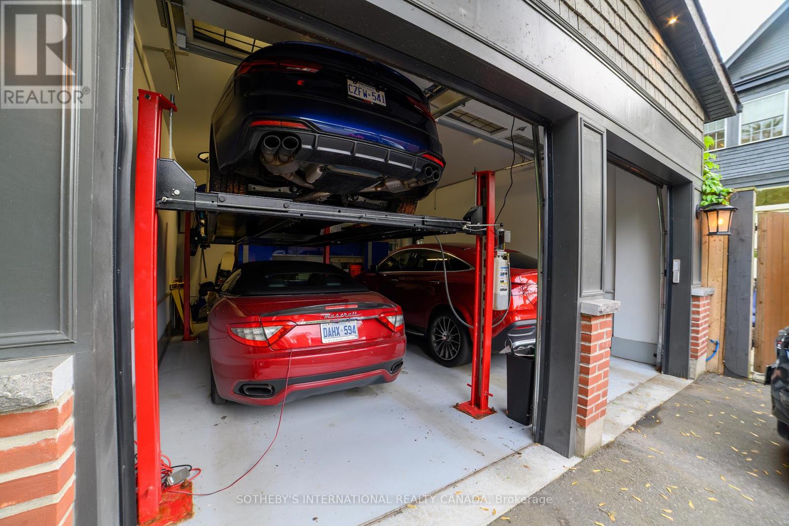 43 Maple Avenue, Toronto, Ontario  M4W 2T9 - Photo 35 - C13007580