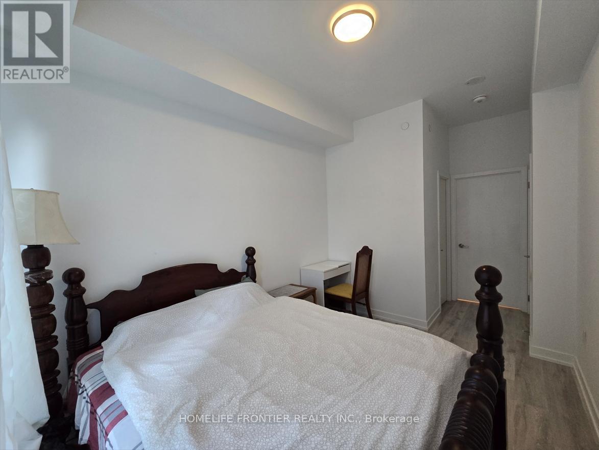 302 - 8 Olympic Garden Drive, Toronto, Ontario  M2M 0B9 - Photo 9 - C13007600