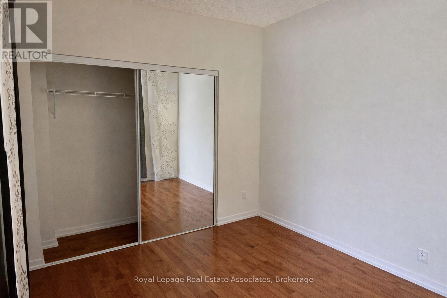 4211 - 65 Bremner Boulevard, Toronto, Ontario  M5J 0A7 - Photo 10 - C13007624