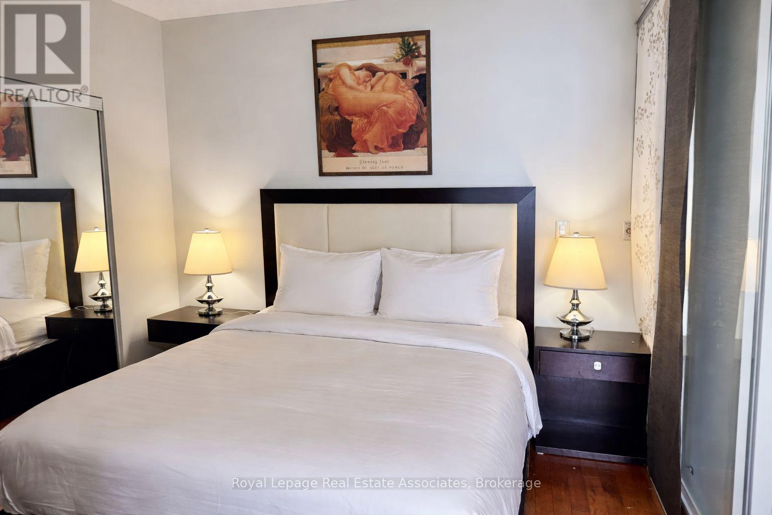 4211 - 65 Bremner Boulevard, Toronto, Ontario  M5J 0A7 - Photo 9 - C13007624