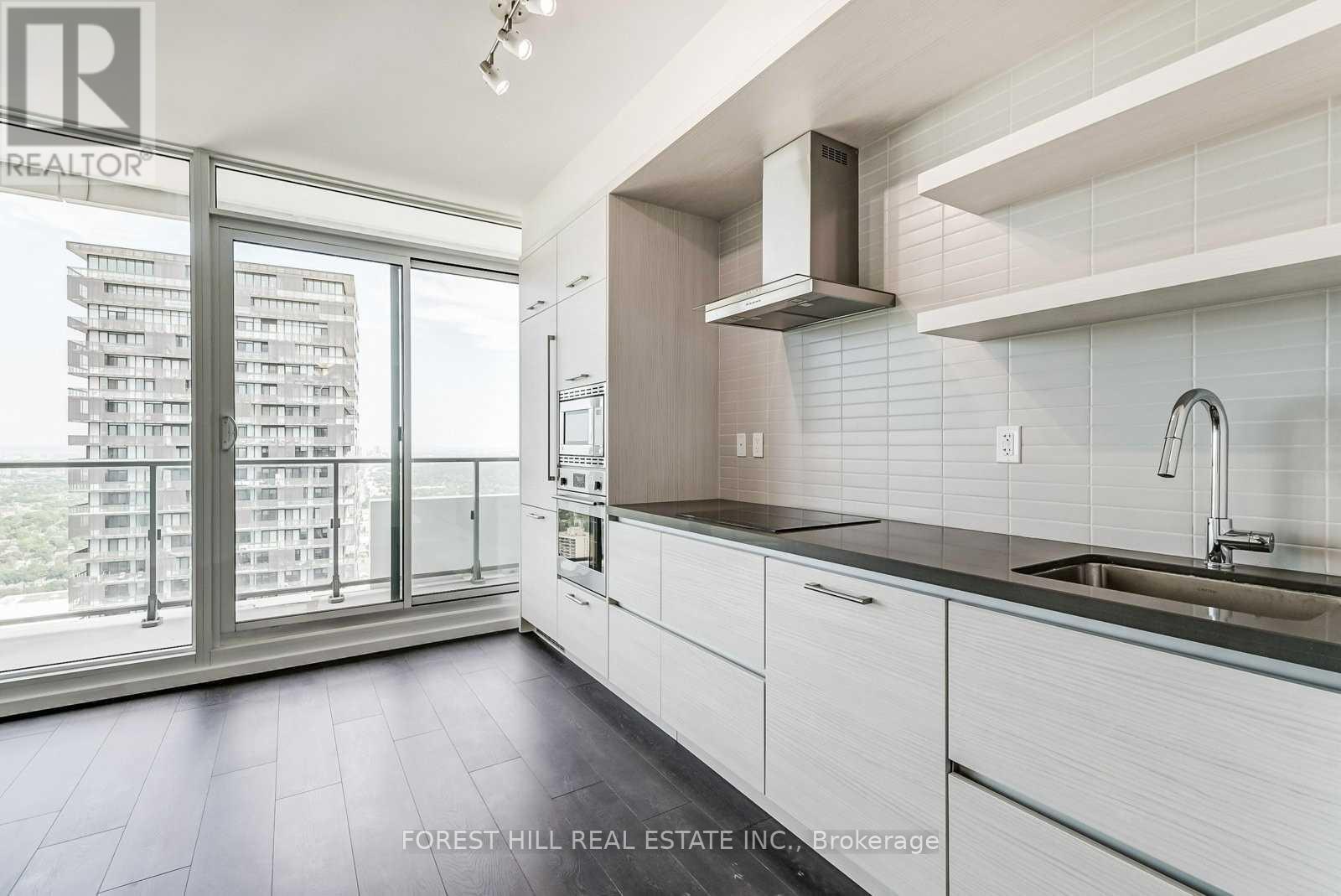 5706 - 2221 YONGE STREET Toronto (Mount Pleasant West), ON M4S 2B4