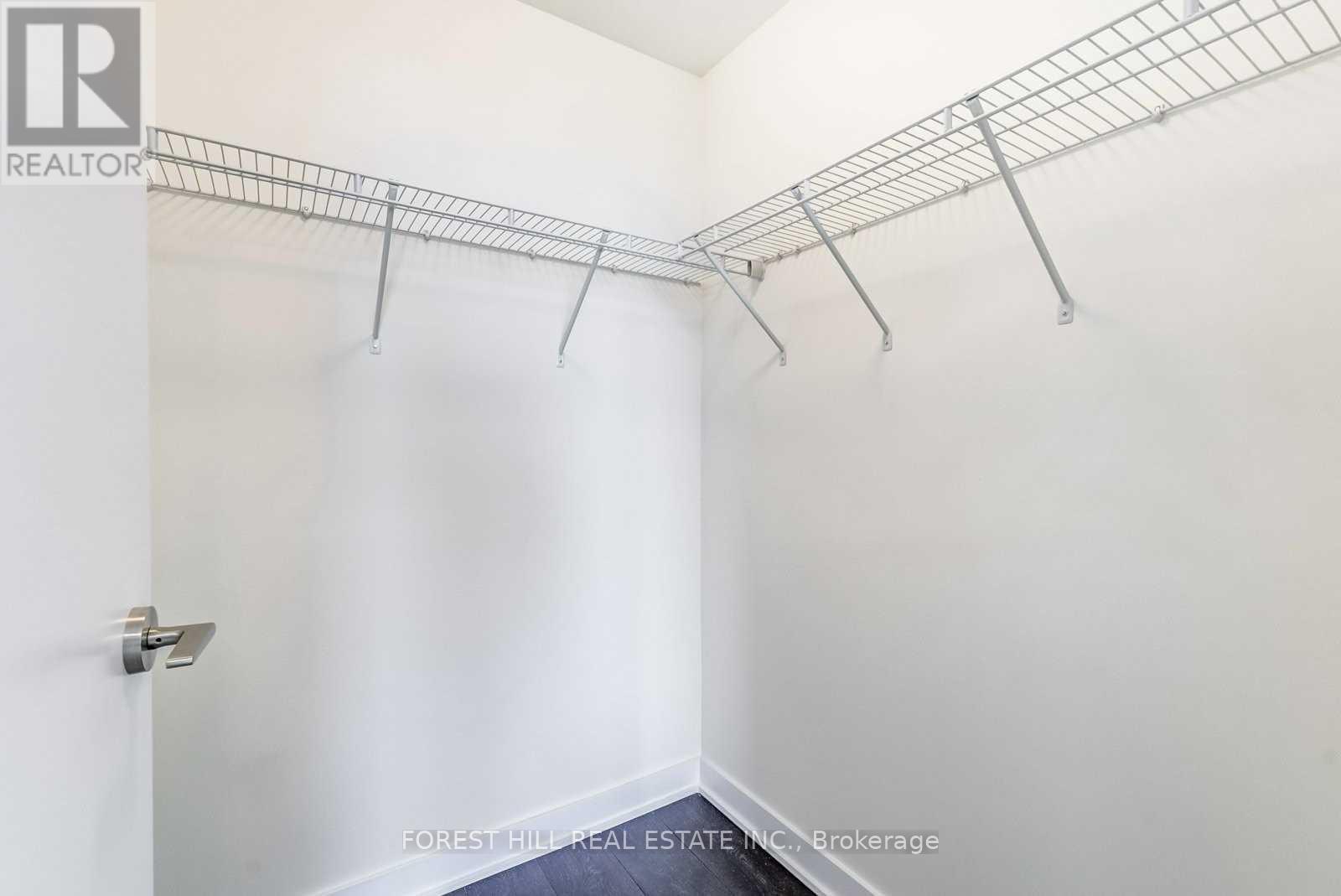 5706 - 2221 YONGE STREET Toronto (Mount Pleasant West), ON M4S 2B4