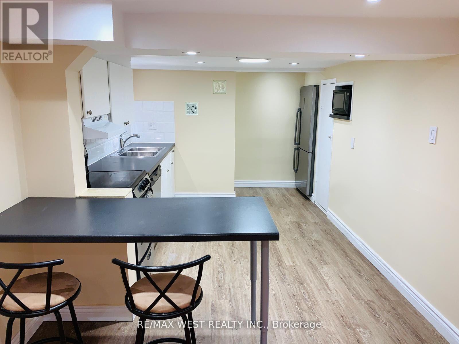 Lower - 900 Avenue Road, Toronto, Ontario  M5P 2K6 - Photo 14 - C13007816