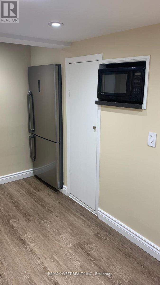 Lower - 900 Avenue Road, Toronto, Ontario  M5P 2K6 - Photo 15 - C13007816