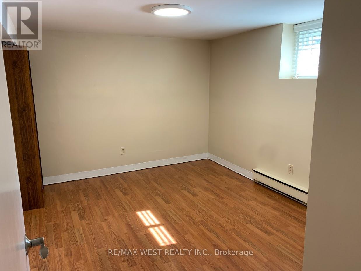 Lower - 900 Avenue Road, Toronto, Ontario  M5P 2K6 - Photo 24 - C13007816