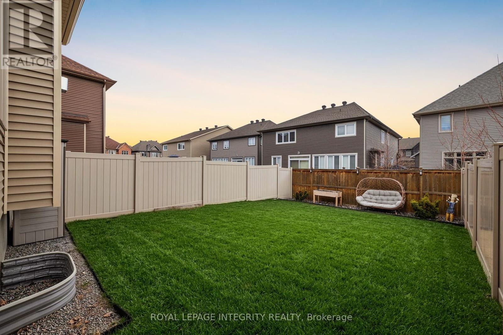 696 Vivera Place, Ottawa, Ontario  K2S 2N1 - Photo 36 - X13007504