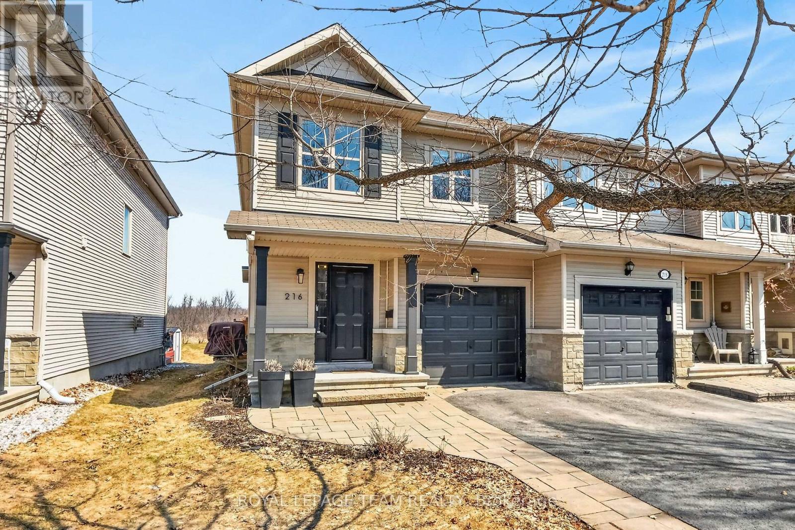 216 TRAIL SIDE CIRCLE, Ottawa, Ontario