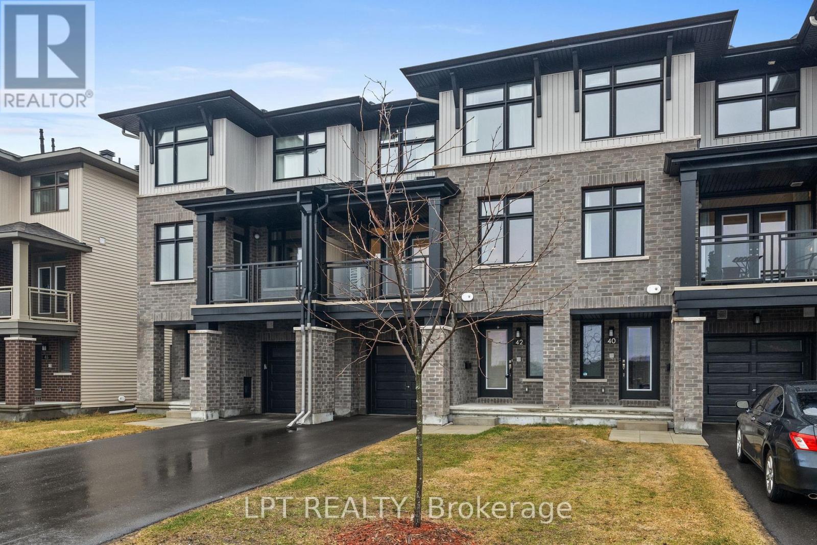 42 Verglas Lane, Ottawa, Ontario  K1W 0R2 - Photo 2 - X13007568