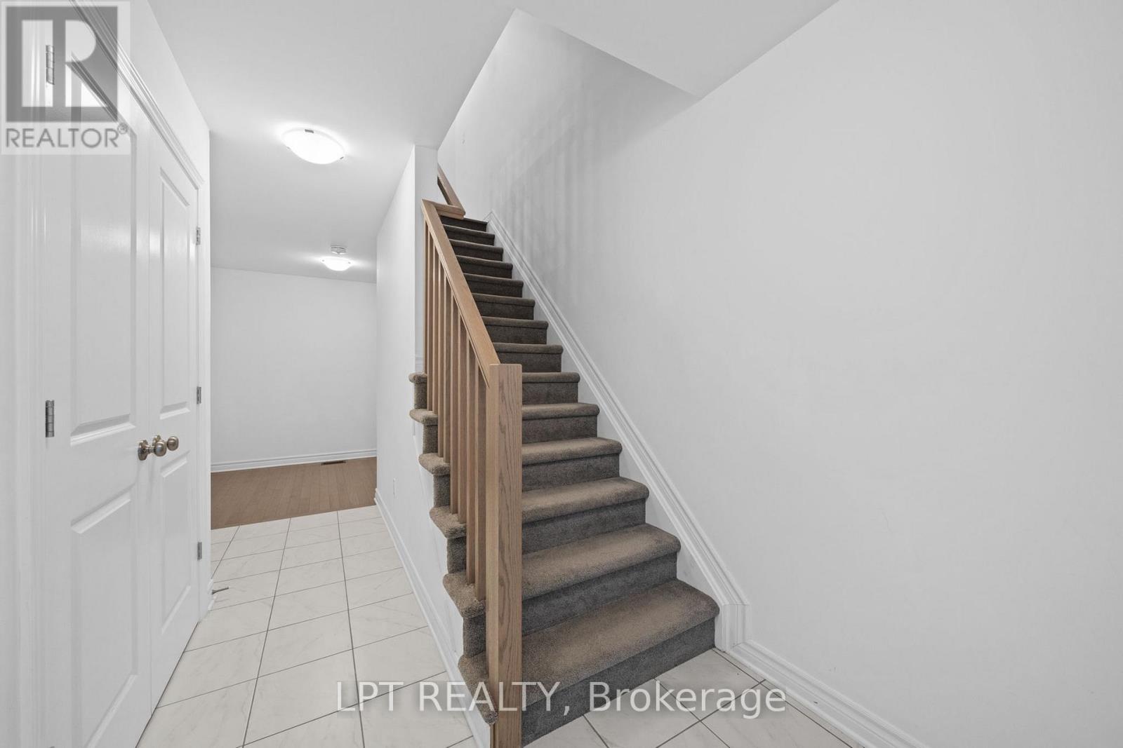 42 Verglas Lane, Ottawa, Ontario  K1W 0R2 - Photo 5 - X13007568