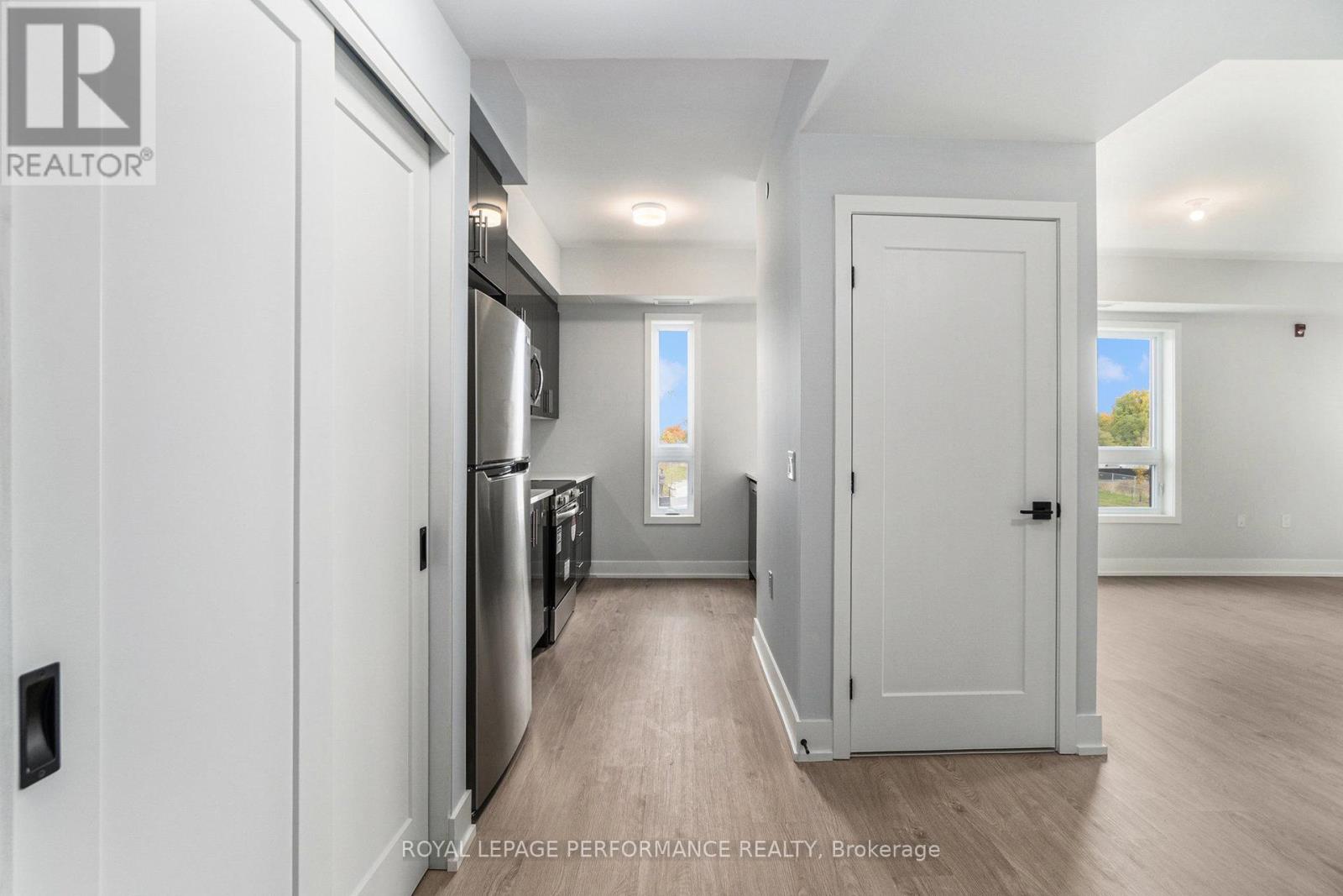 397 Codd's Road, Ottawa, Ontario  K1K 5C7 - Photo 9 - X13007592