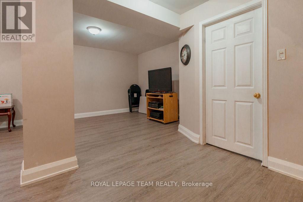 16 Pickwick Drive, Ottawa, Ontario  K2J 3G1 - Photo 33 - X13007646