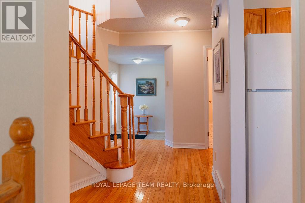 16 Pickwick Drive, Ottawa, Ontario  K2J 3G1 - Photo 6 - X13007646