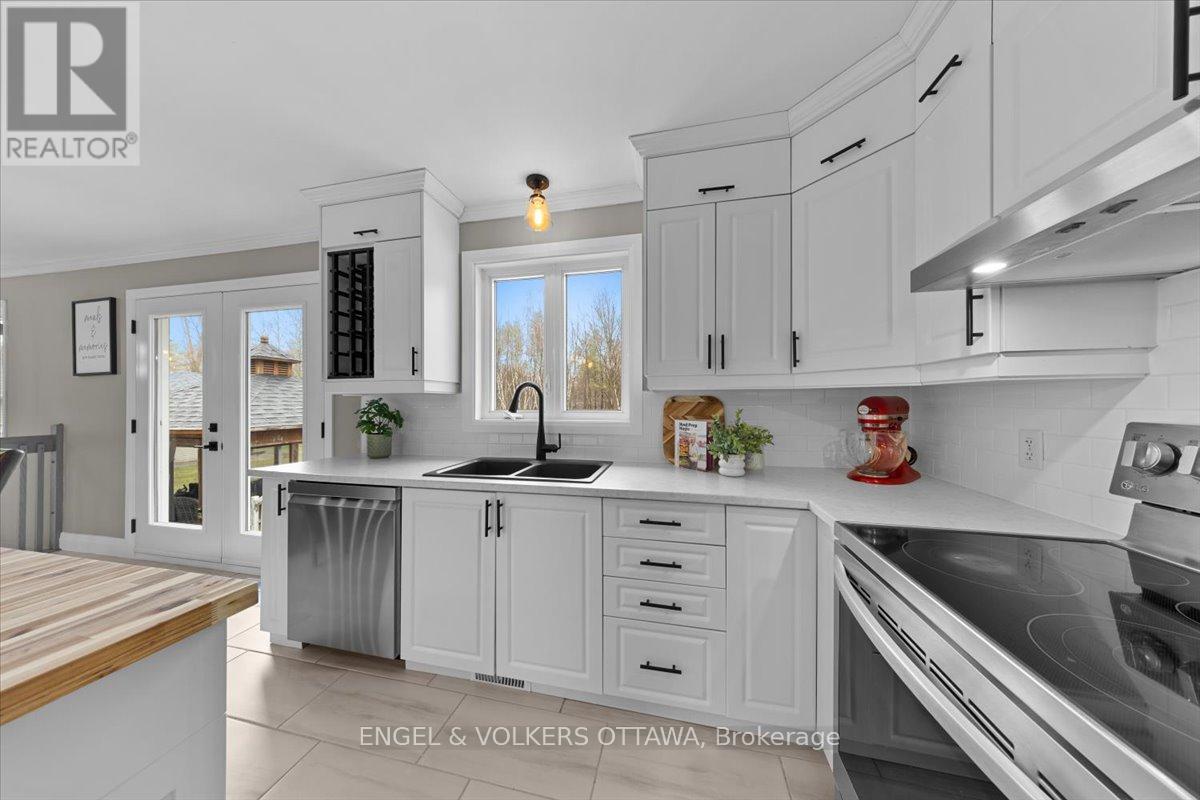 924 County 9 Road, Alfred And Plantagenet, Ontario  K0B 1C0 - Photo 18 - X13007682