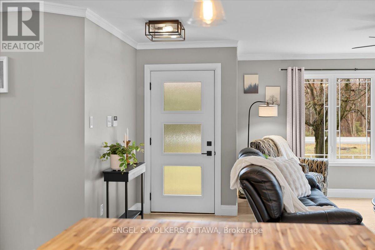 924 County 9 Road, Alfred And Plantagenet, Ontario  K0B 1C0 - Photo 3 - X13007682