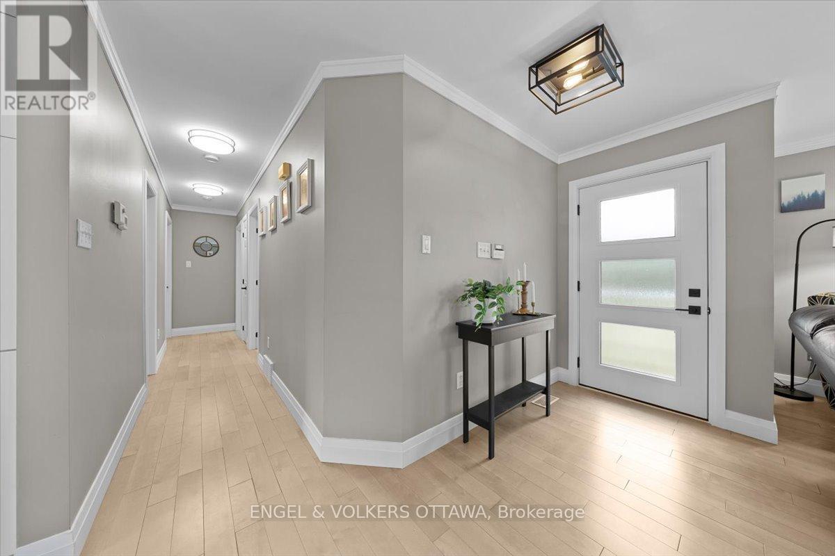 924 County 9 Road, Alfred And Plantagenet, Ontario  K0B 1C0 - Photo 4 - X13007682