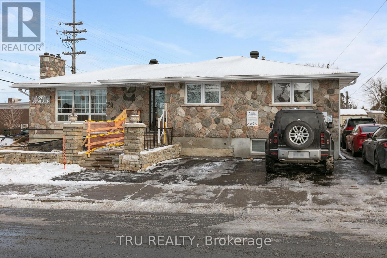 1901 Banff Avenue, Ottawa, Ontario  K1V 7W9 - Photo 1 - X13007736