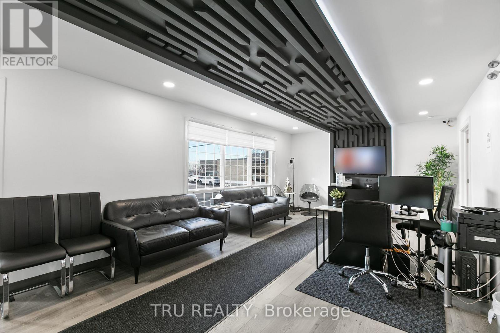 1901 Banff Avenue, Ottawa, Ontario  K1V 7W9 - Photo 8 - X13007736