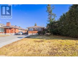 1746 - A GAGE CRESCENT, Ottawa, Ontario