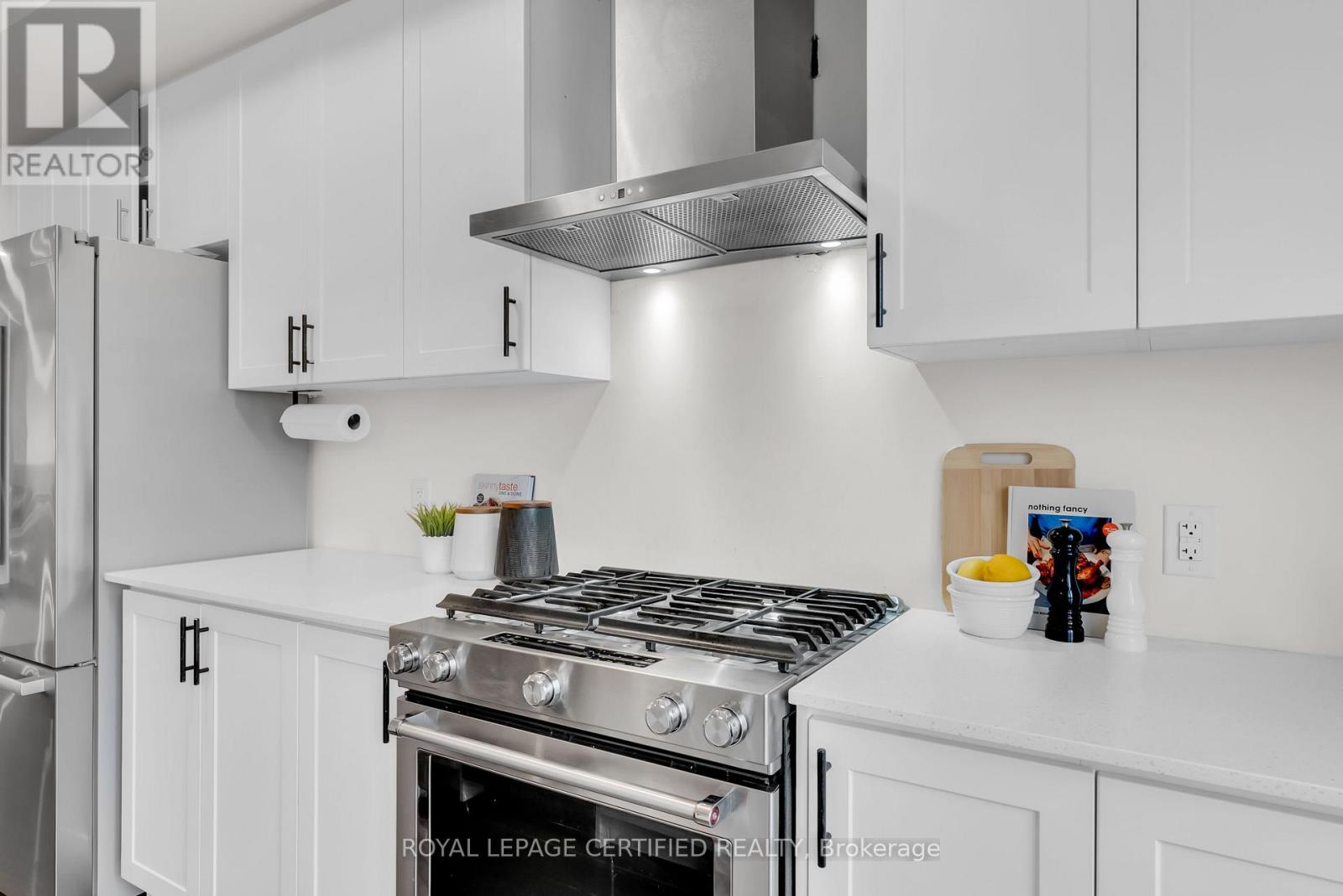 3 Morrison Crescent, Whitby, Ontario  L1P 0P4 - Photo 17 - E13007500