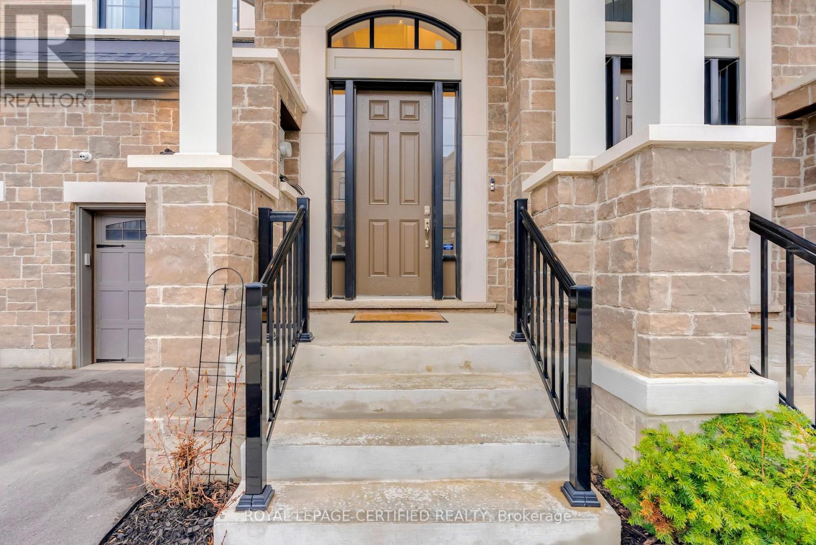 3 Morrison Crescent, Whitby, Ontario  L1P 0P4 - Photo 5 - E13007500