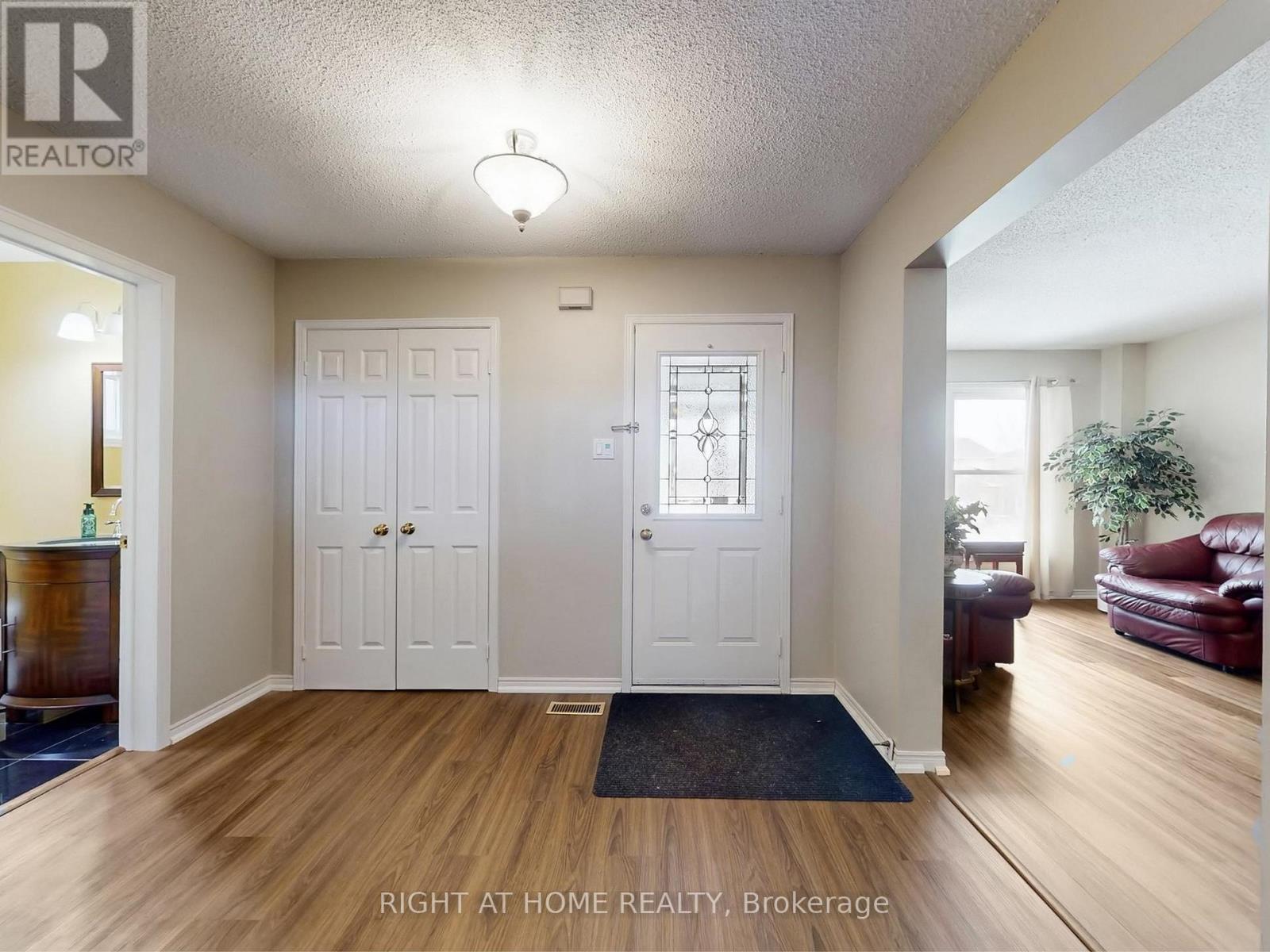 531 Steeple Hill, Pickering, Ontario  L1V 5Z6 - Photo 16 - E13007570