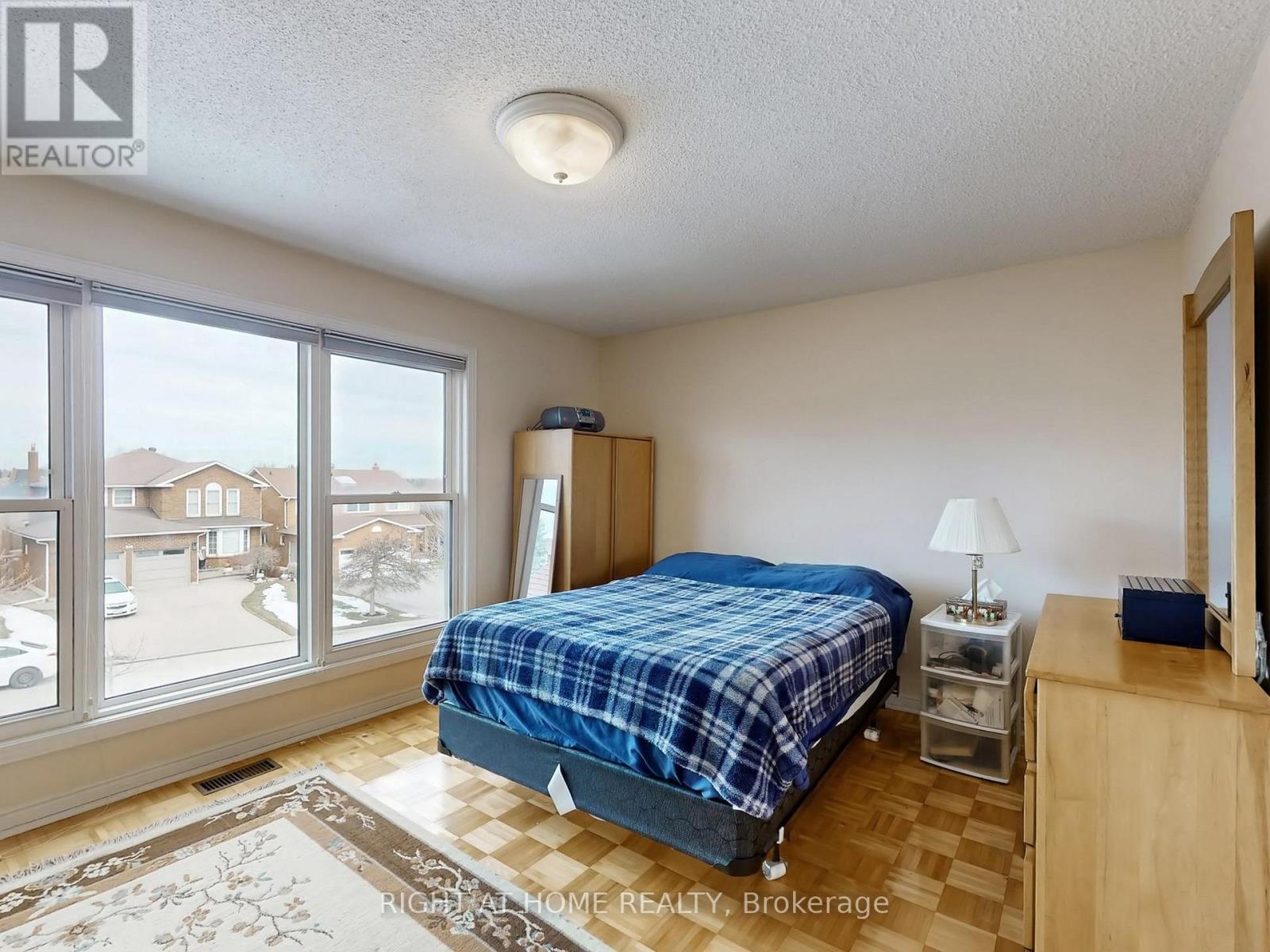 531 Steeple Hill, Pickering, Ontario  L1V 5Z6 - Photo 21 - E13007570