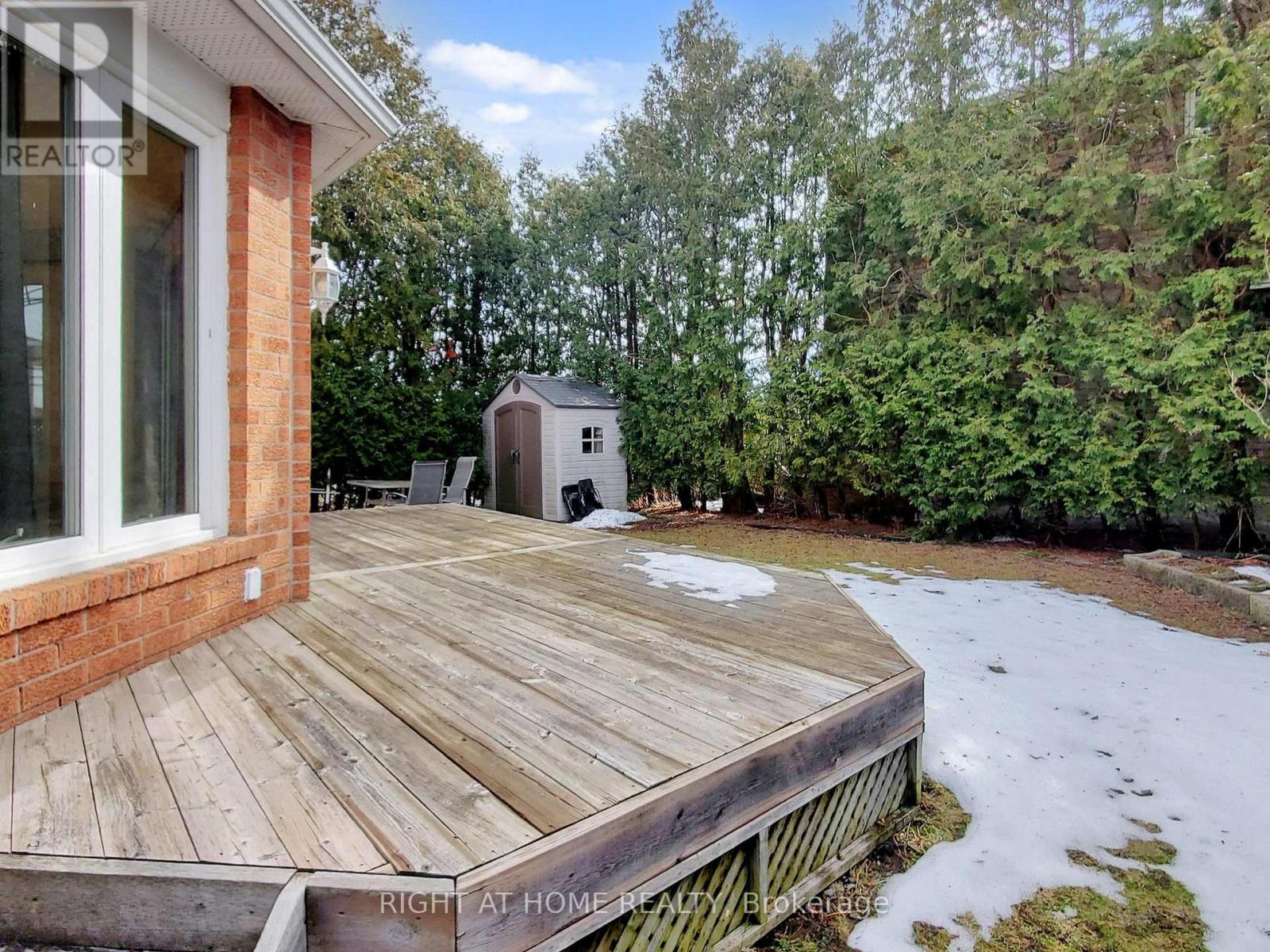 531 Steeple Hill, Pickering, Ontario  L1V 5Z6 - Photo 35 - E13007570