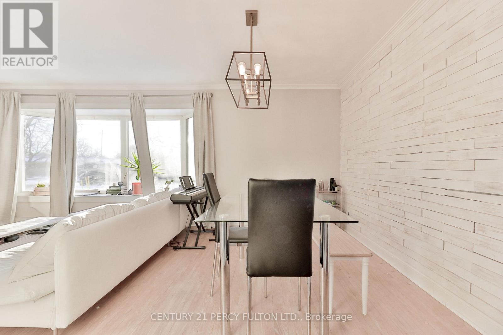 253 Chine Drive, Toronto, Ontario  M1M 2L6 - Photo 10 - E13007744