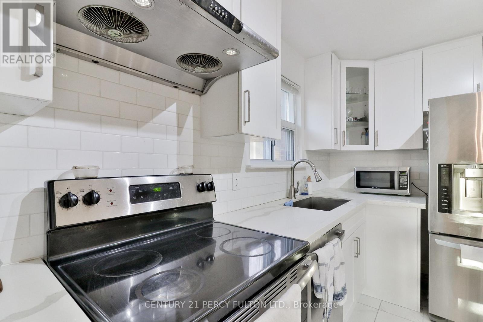 253 Chine Drive, Toronto, Ontario  M1M 2L6 - Photo 11 - E13007744