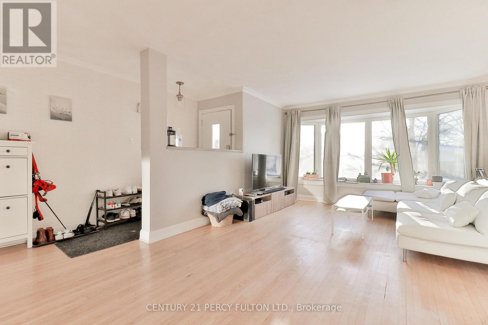 253 Chine Drive, Toronto, Ontario  M1M 2L6 - Photo 5 - E13007744