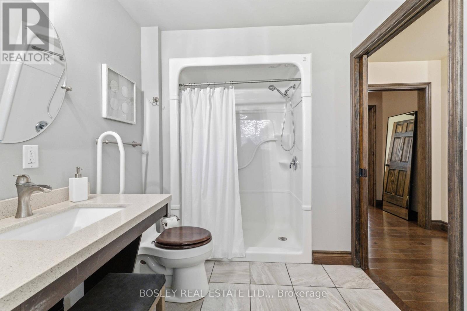 5009 Amelia Crescent, Niagara Falls, Ontario  L2E 5C4 - Photo 16 - X13007598