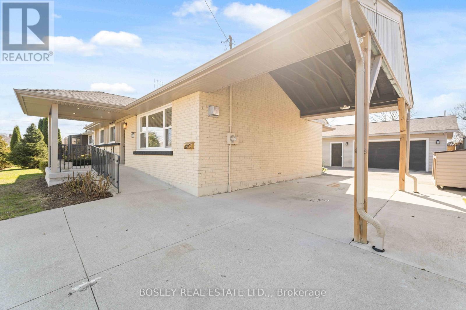 5009 Amelia Crescent, Niagara Falls, Ontario  L2E 5C4 - Photo 48 - X13007598