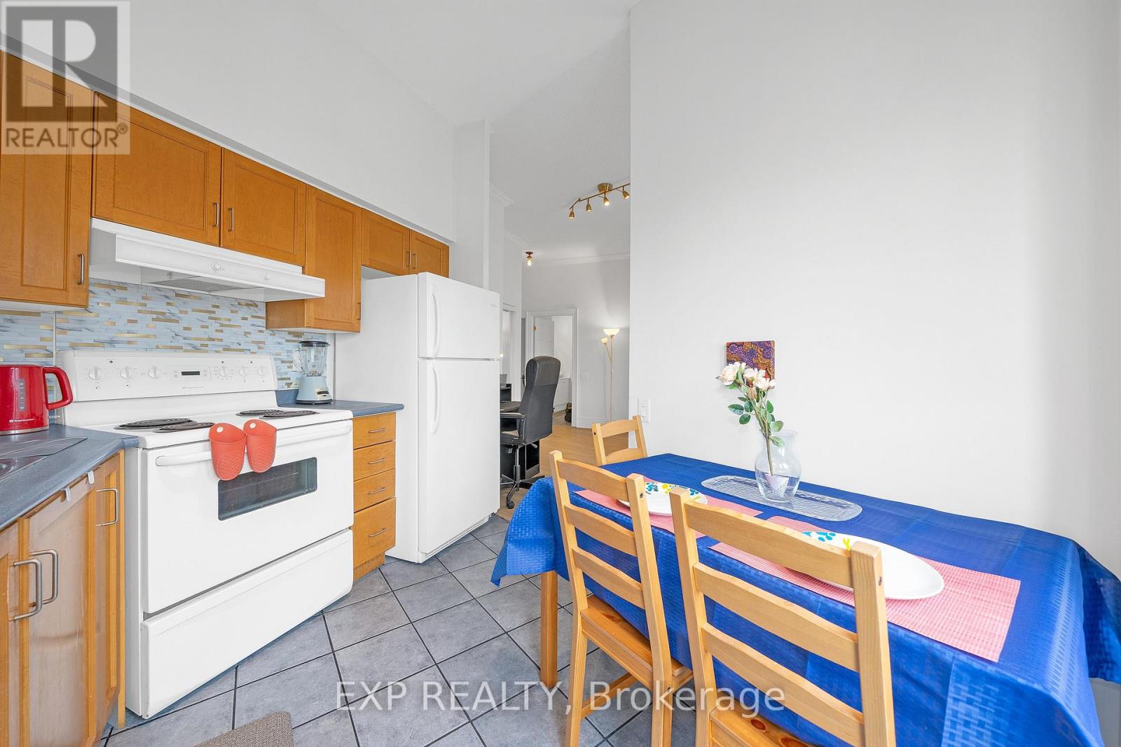 1007 - 115 Richmond Street E, Toronto, Ontario  M5C 3H6 - Photo 14 - C13005998