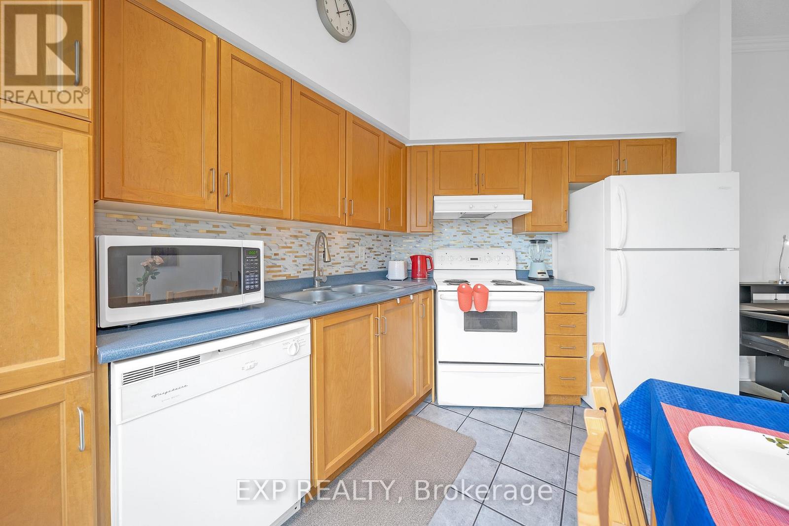 1007 - 115 Richmond Street E, Toronto, Ontario  M5C 3H6 - Photo 13 - C13005998