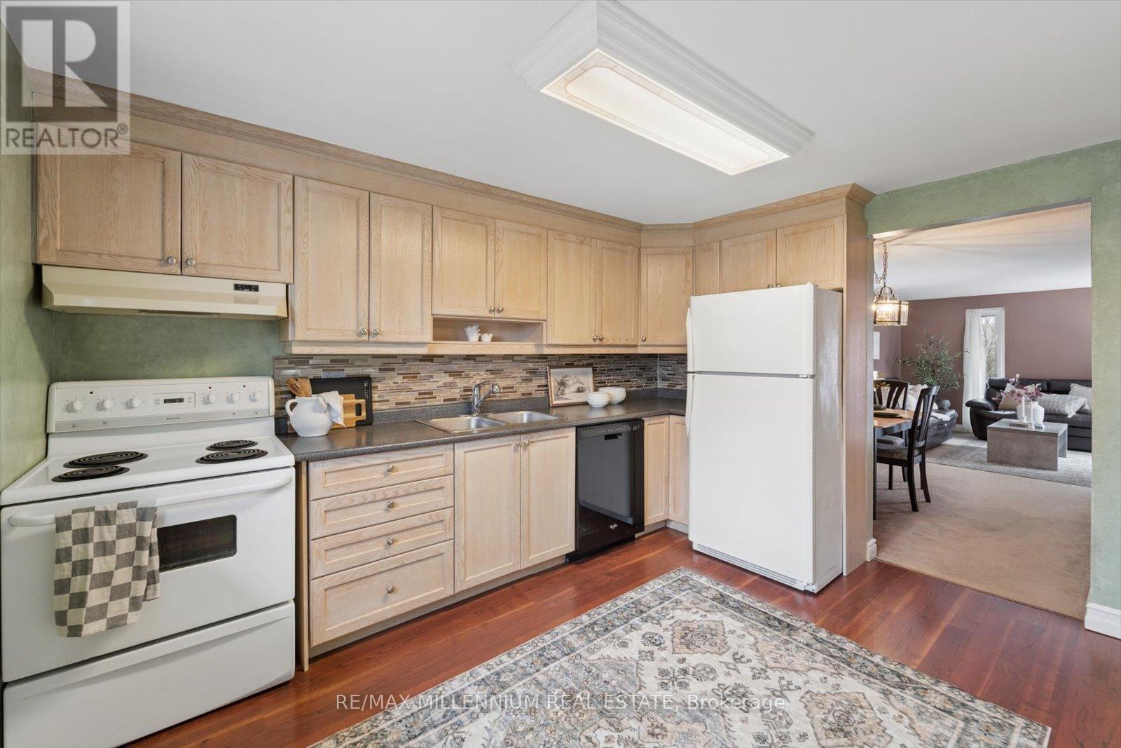 127 Rands Road, Ajax, Ontario  L1S 3H8 - Photo 9 - E13007794