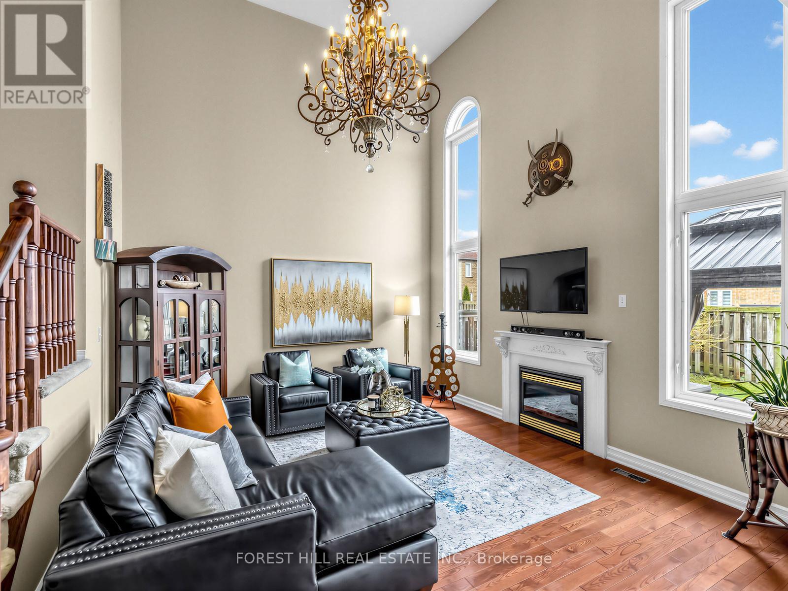 65 Victoria Wood Avenue, Markham, Ontario  L6E 1K2 - Photo 14 - N13007470