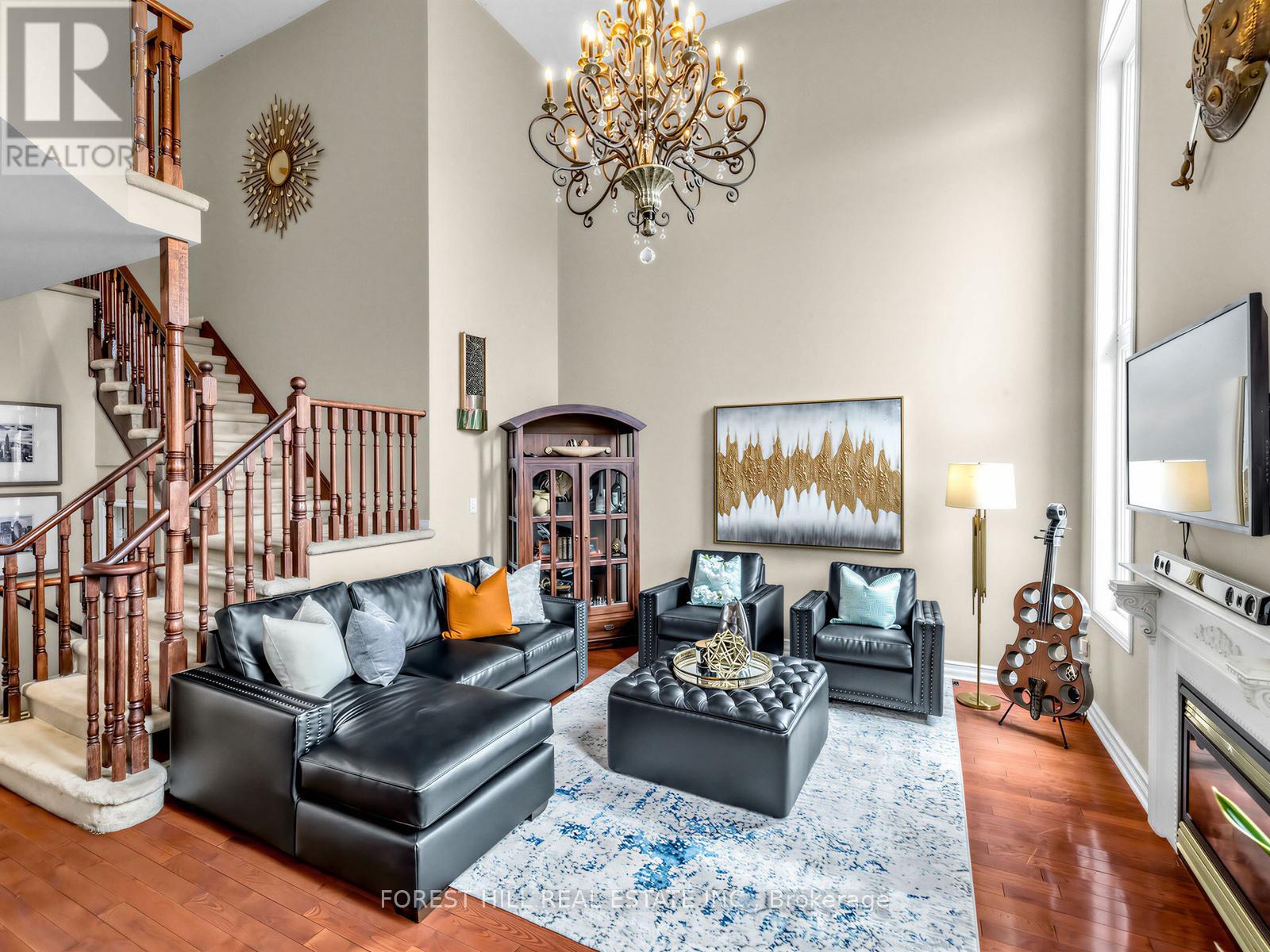 65 Victoria Wood Avenue, Markham, Ontario  L6E 1K2 - Photo 15 - N13007470