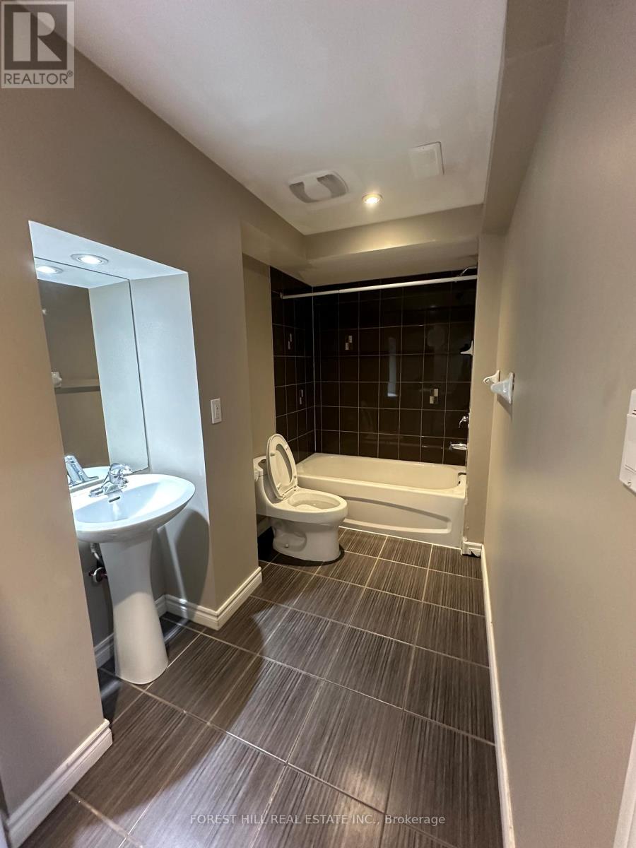 65 Victoria Wood Avenue, Markham, Ontario  L6E 1K2 - Photo 39 - N13007470