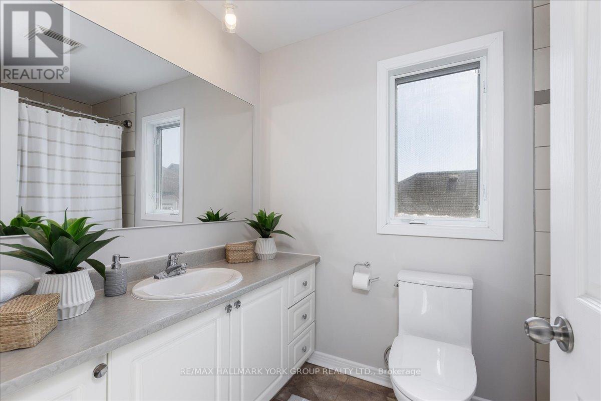 19 Silverstone Crescent, Georgina, Ontario  L4P 4A5 - Photo 26 - N13007476