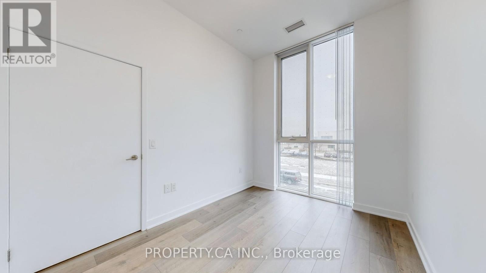 211 - 60 Honeycrisp Crescent, Vaughan, Ontario  L4K 0N5 - Photo 7 - N13007534