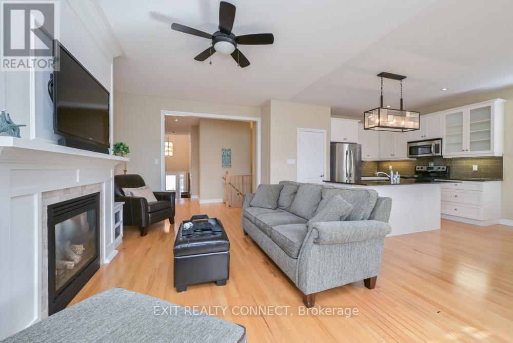 5 Canoe Road, Wasaga Beach, Ontario  L9Z 0E9 - Photo 13 - S13007602